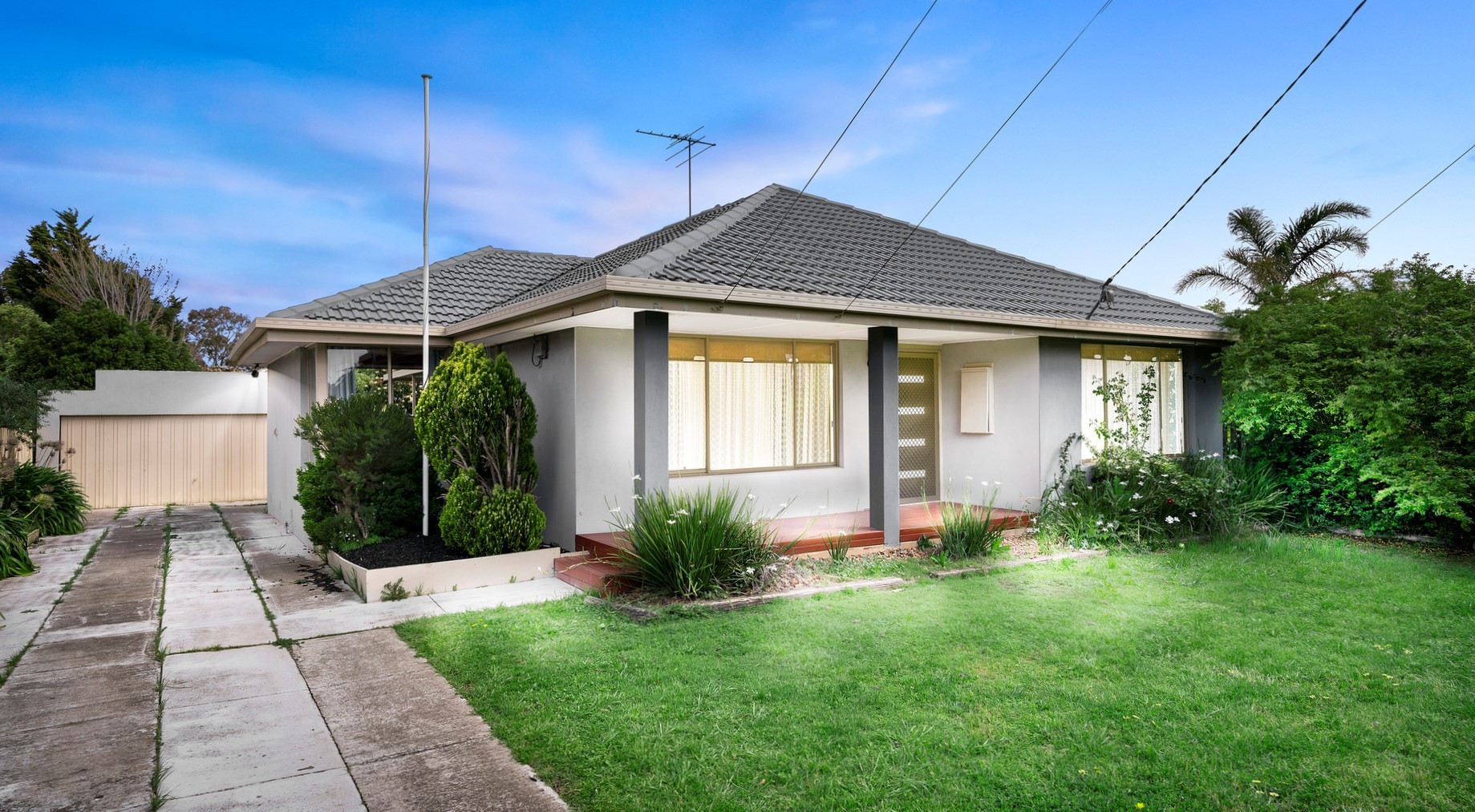 9 Charles Court, Melton South, VIC 3338 - Thumbnail 1 - 01/11/2021