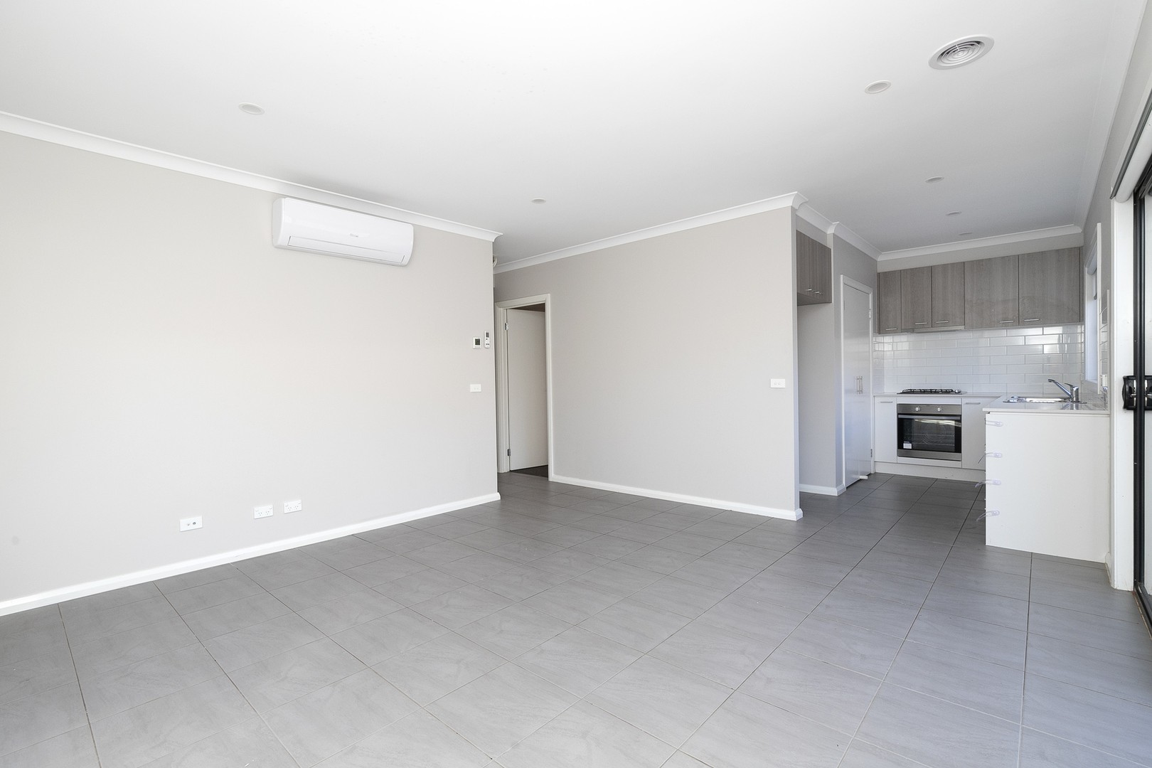 9 Chromite Circuit, Weir Views, VIC 3338, Weir Views - Thumbnail 2