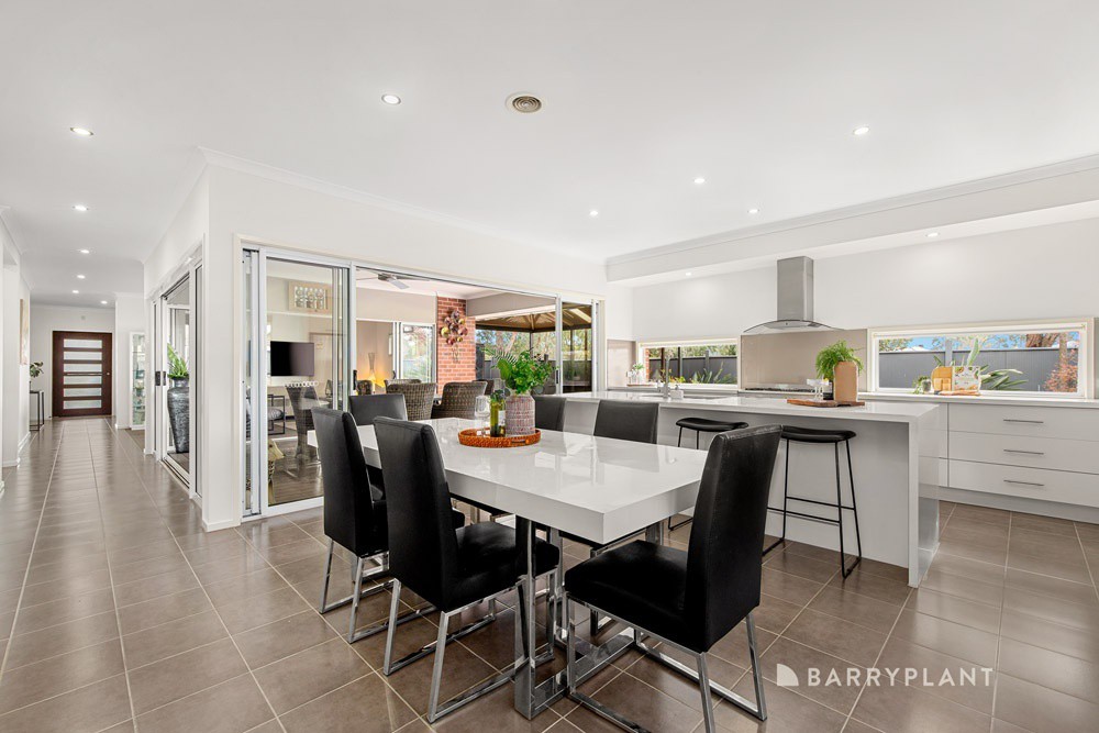 9 Conelly Way, South Morang, VIC 3752, South Morang - Thumbnail 4