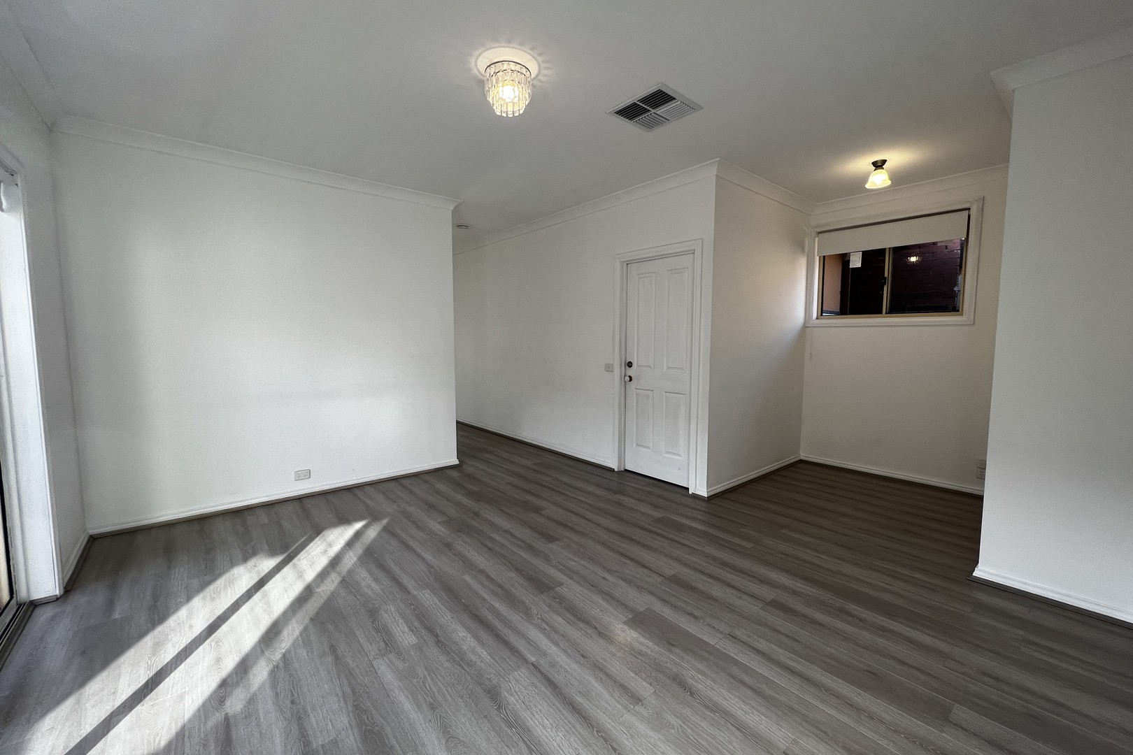 9 Contursi Drive, Sydenham, VIC 3037, Sydenham - Thumbnail 2