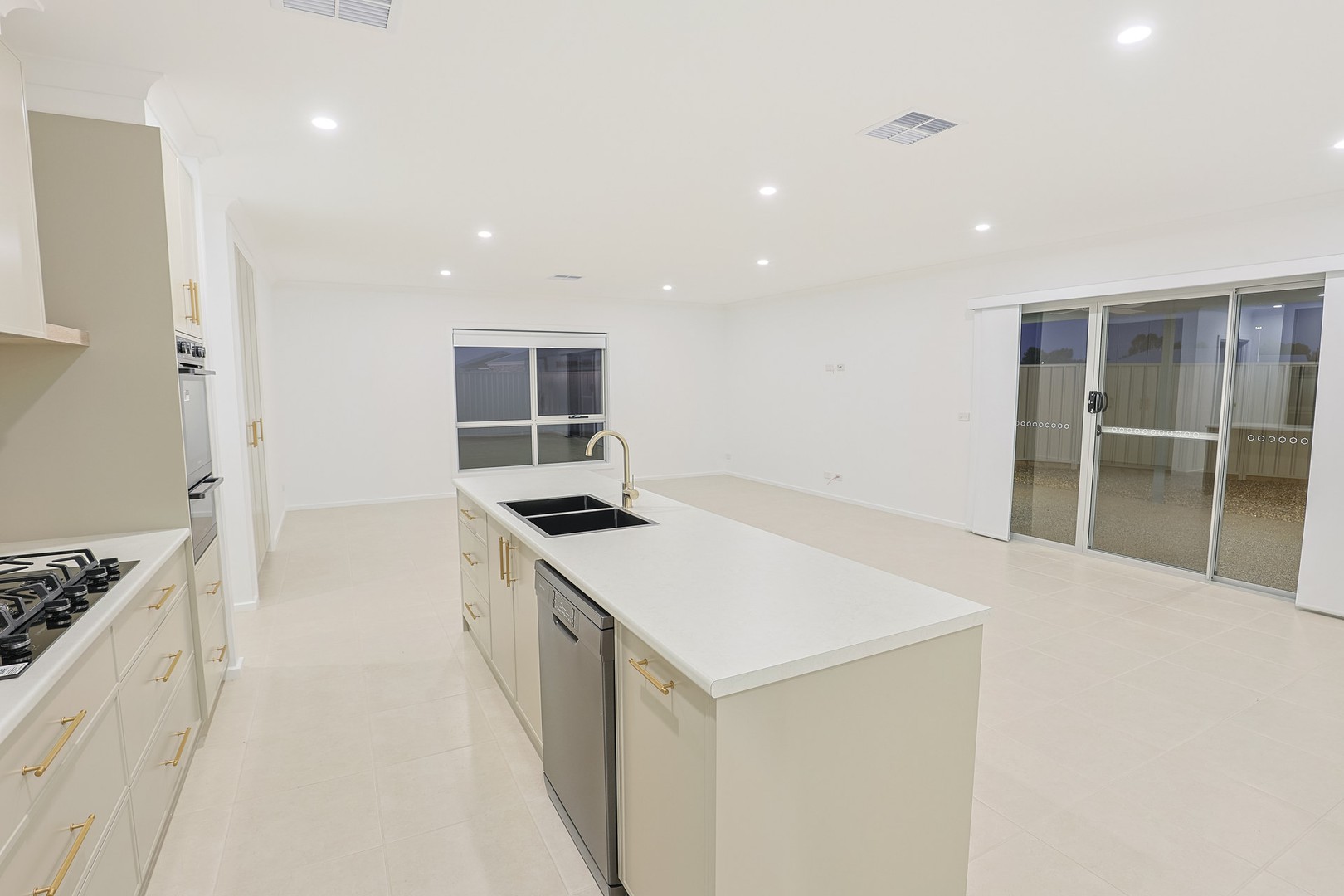 9 Cook Street, Red Cliffs, VIC 3496, Red Cliffs - Thumbnail 6