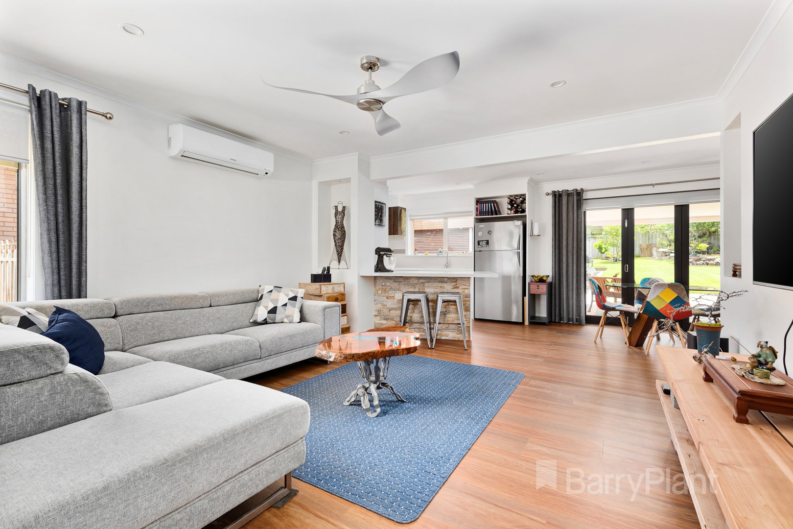 9 Coolavin RoadNoble Park North, VIC 3174, Noble Park North - Thumbnail 2