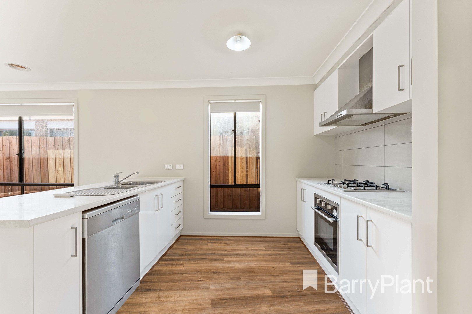 9 Cortland Street, Wyndham Vale, VIC 3024, Wyndham Vale - Thumbnail 4