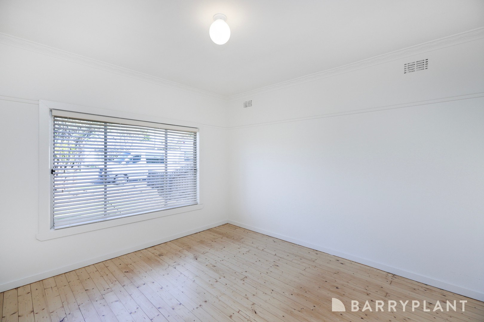 9 Couper Angus Grove, Sunshine, VIC 3020, Sunshine - Thumbnail 3