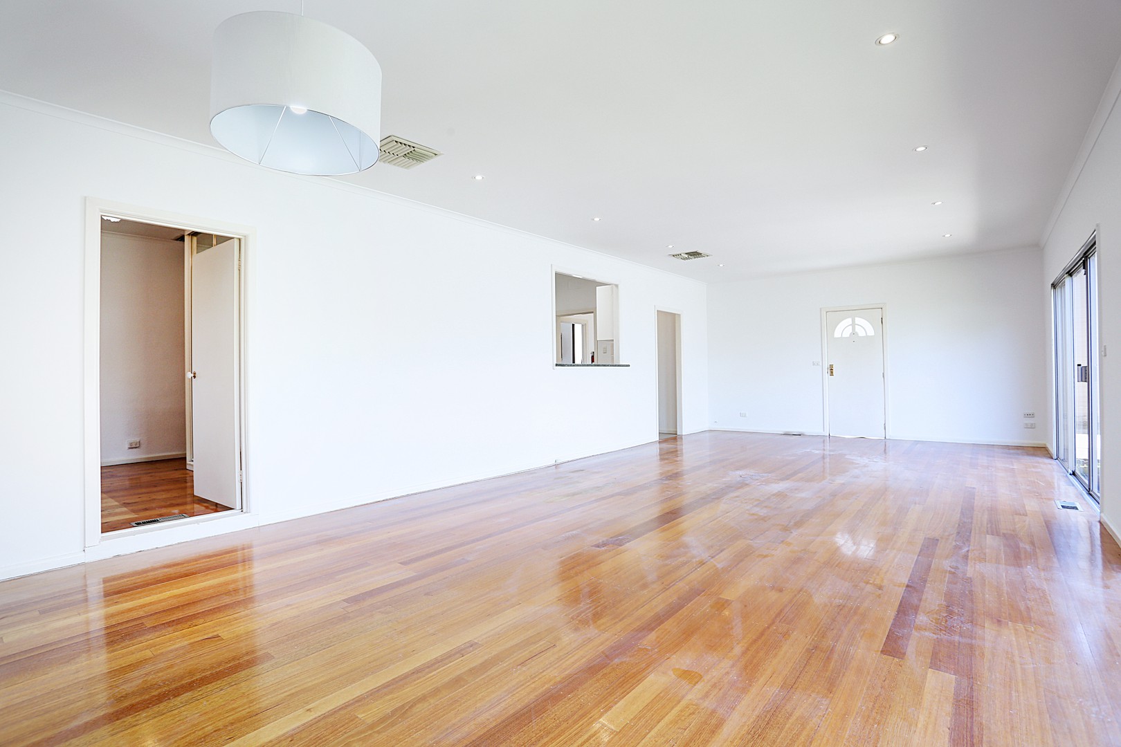 9 Crana Court, Chadstone, VIC 3148 - Thumbnail 2 - 28/10/2021
