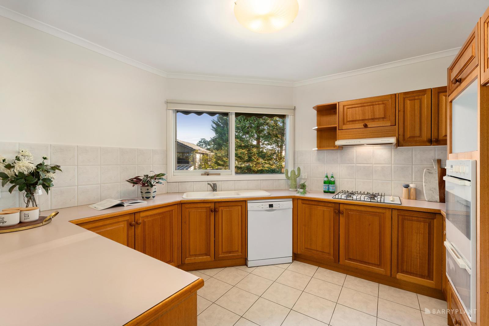 9 Crestmont Court, Doncaster East, VIC 3109, Doncaster East - Thumbnail 4