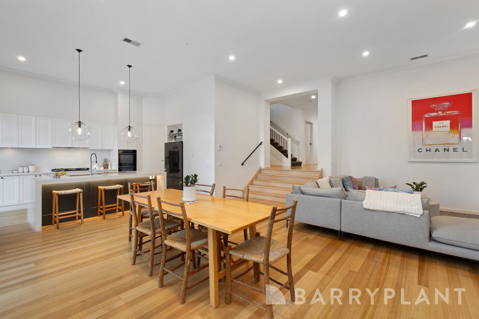 9 Crestwood Avenue, Macleod, VIC 3085, Macleod - Thumbnail 7