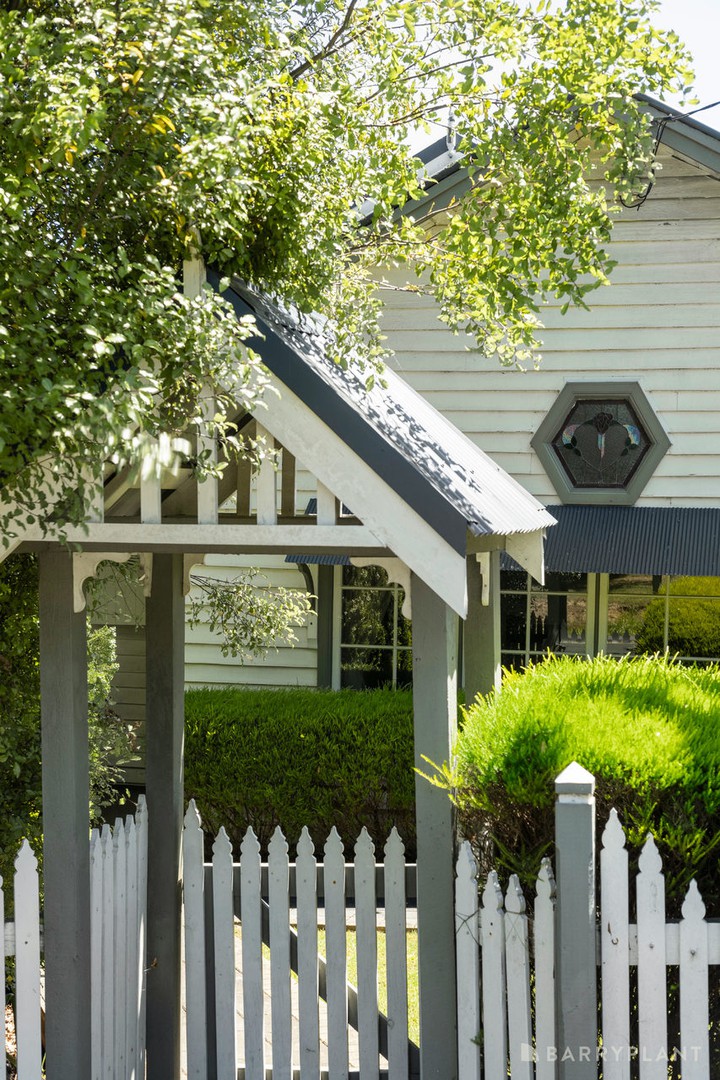 9 Crowley Road, Healesville, VIC 3777, Healesville - Thumbnail 2
