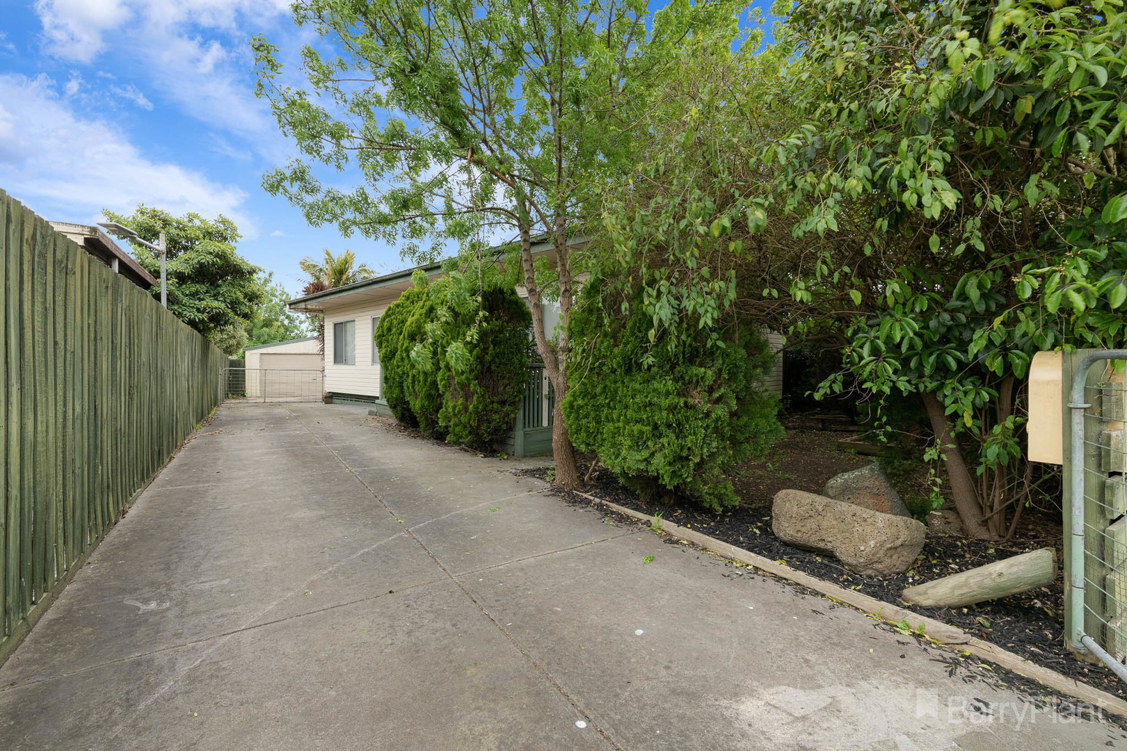 9 Damian Court, Cranbourne, VIC 3977, Cranbourne - Thumbnail 2