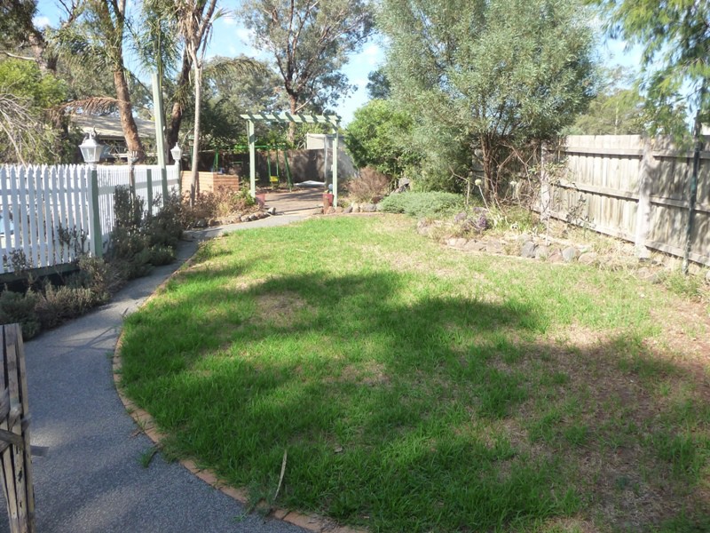 9 Dartagook StreetDiamond Creek, VIC 3089  - Leased, Diamond Creek - Thumbnail 8