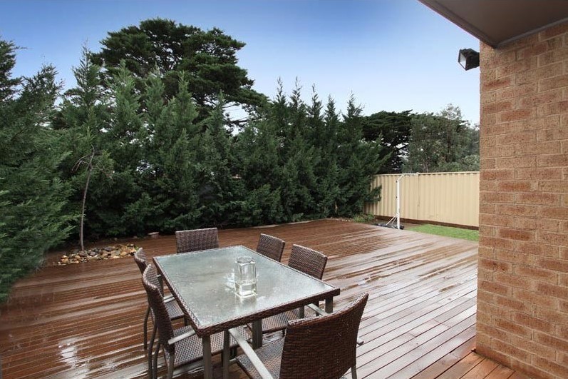 9 Deepdene Street, Caroline Springs, VIC 3023, Caroline Springs - Thumbnail 8