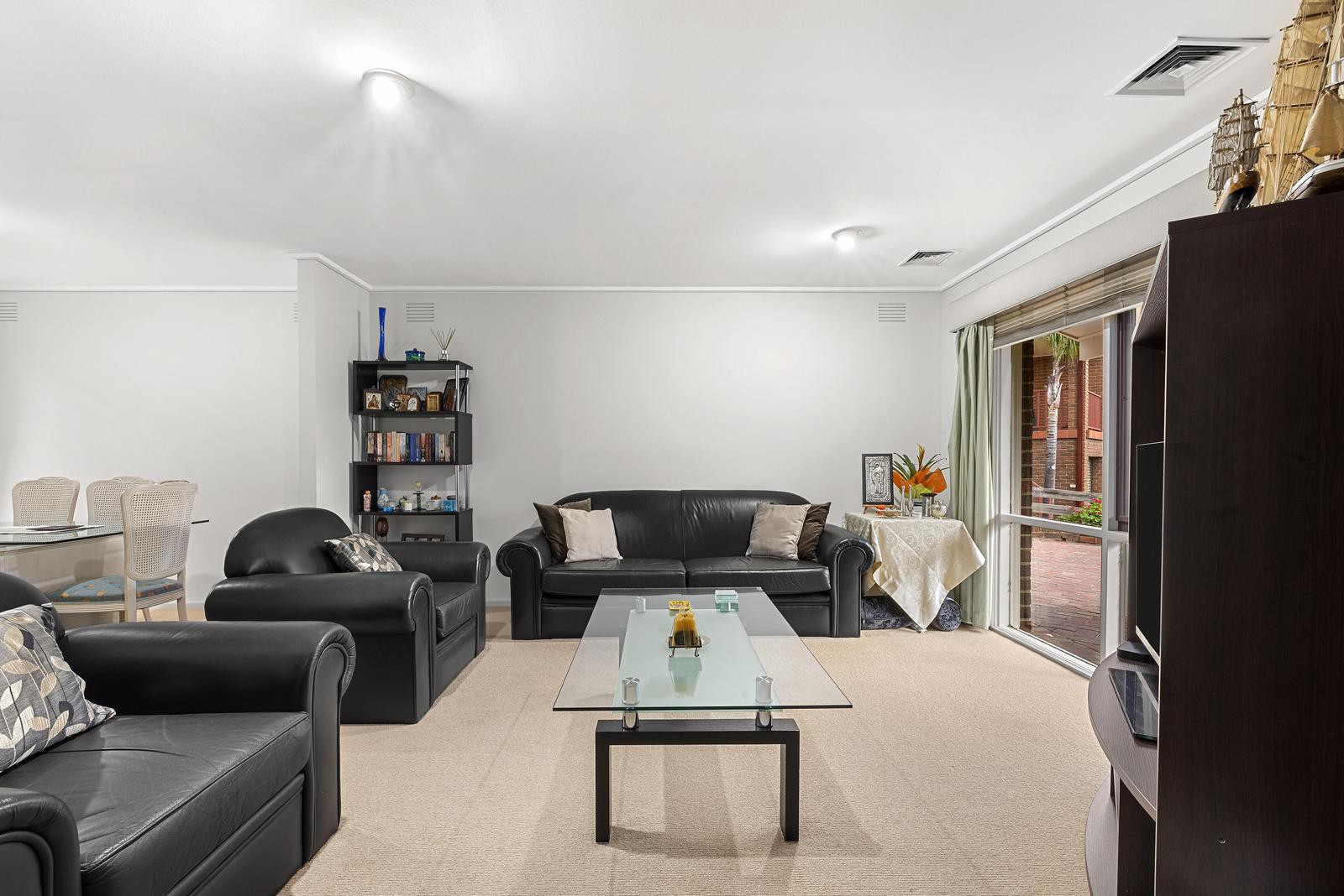 9 Dellwood Court, Templestowe, VIC 3106, Templestowe - Thumbnail 2