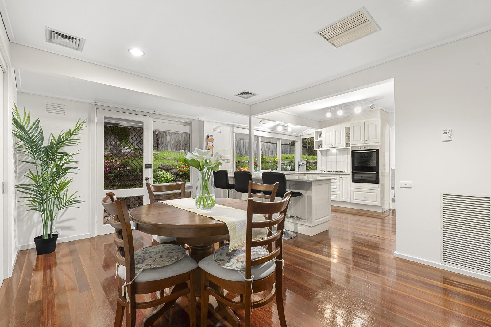 9 Dellwood Court, Templestowe, VIC 3106, Templestowe - Thumbnail 4