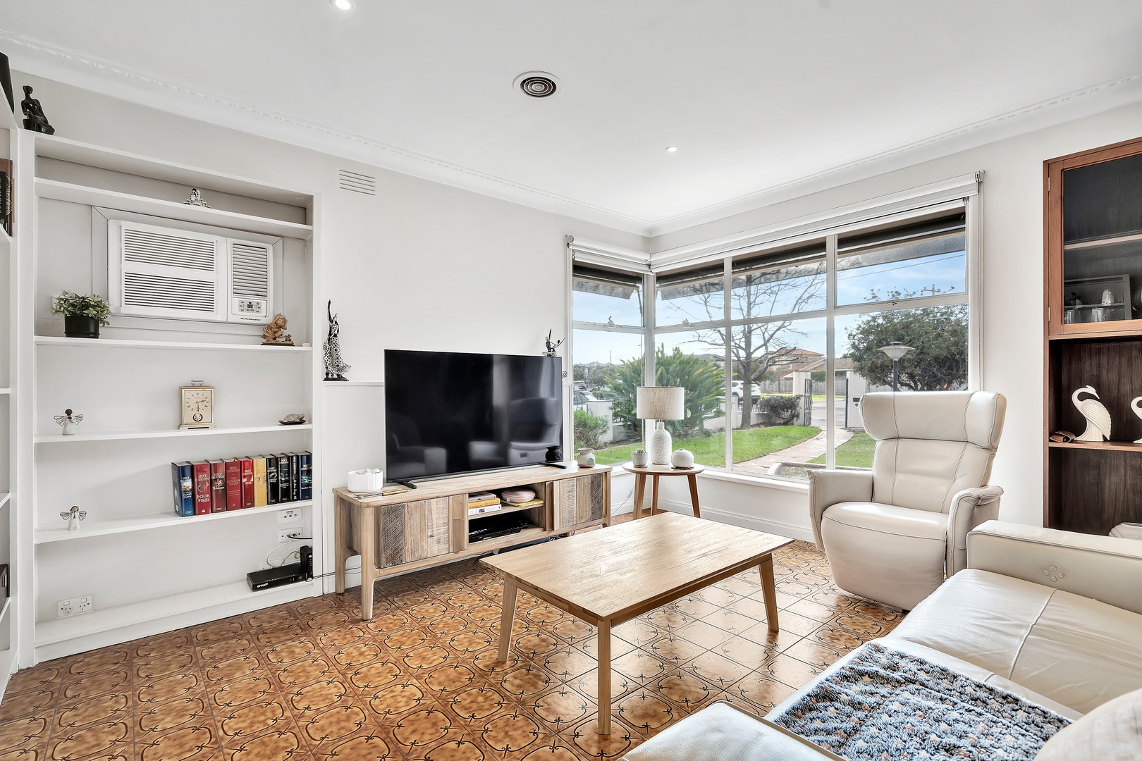 9 Dinah Parade, Keilor East, VIC 3033, Keilor East - Thumbnail 2