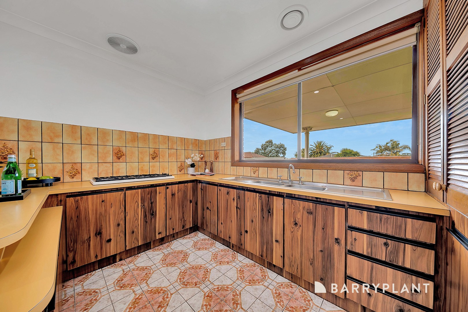 9 Diplomat Drive, Thomastown, VIC 3074, Thomastown - Thumbnail 4