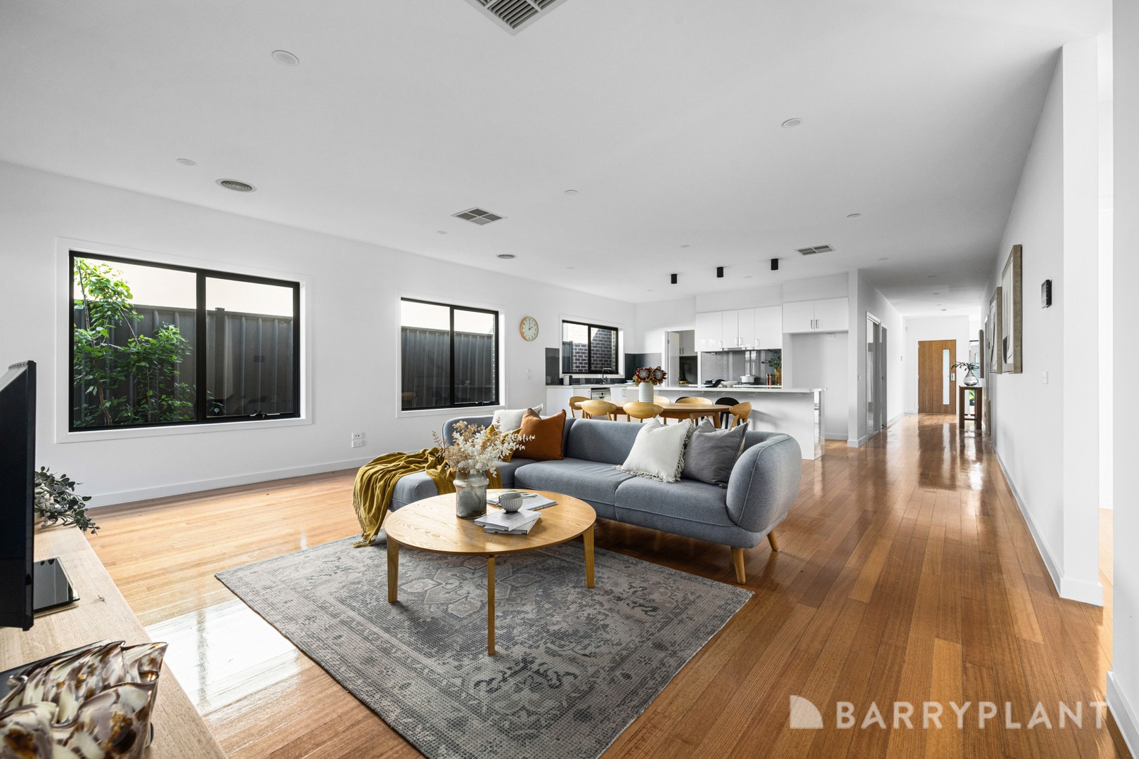 9 Distinction Avenue, Craigieburn, VIC 3064, Craigieburn - Thumbnail 3
