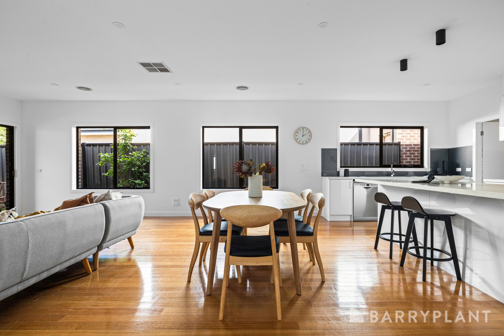 9 Distinction Avenue, Craigieburn, VIC 3064, Craigieburn - Thumbnail 4