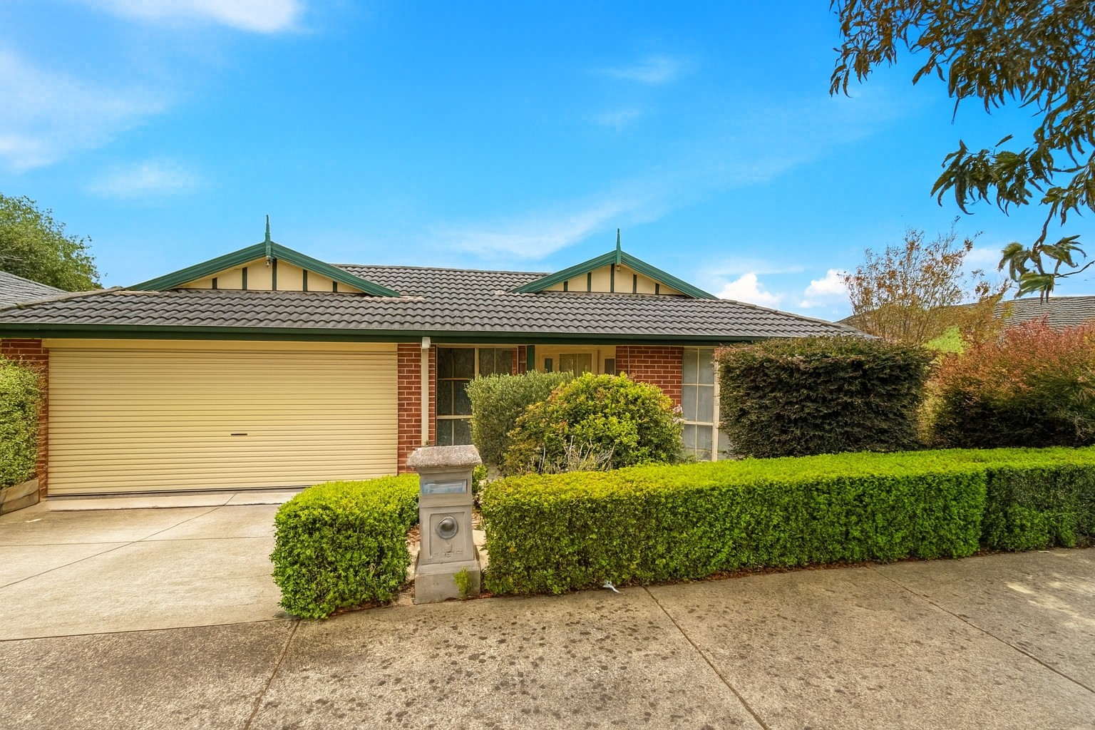 9 Diston Court, Pakenham, VIC 3810, Pakenham - Thumbnail 2