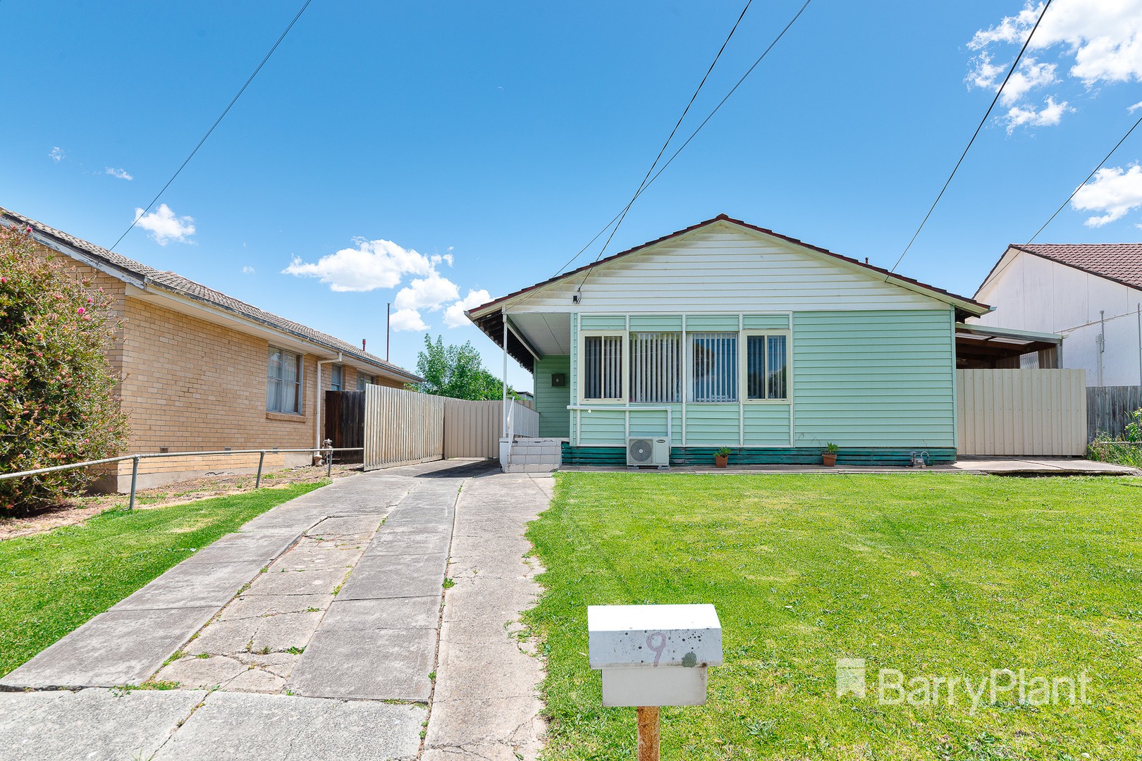 9 Drouin Street, Dallas, VIC 3047 - Thumbnail 2 - 02/12/2021