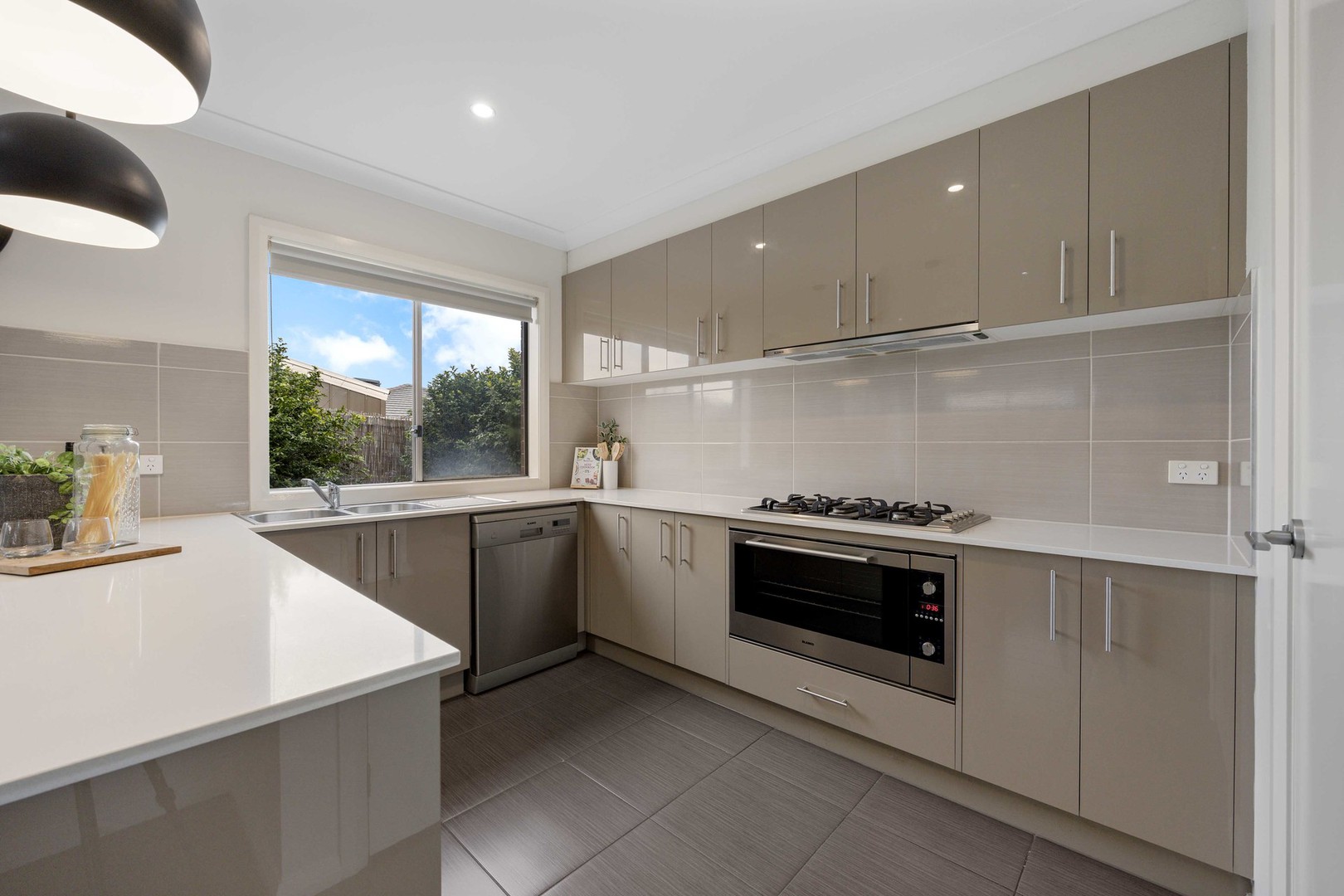 9 Dunlop Way, Fraser Rise, VIC 3336, Fraser Rise - Thumbnail 4