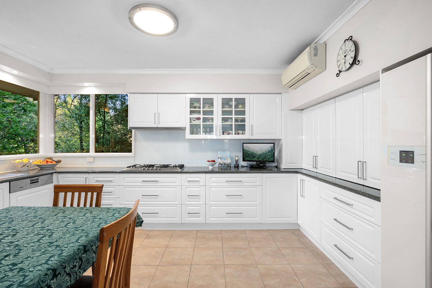 9 Edinburgh Road, Lilydale, VIC 3140, Lilydale - Thumbnail 4