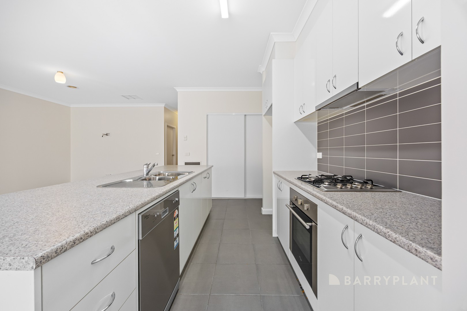 9 Edmund Dr, Delacombe, VIC 3356, Delacombe - Thumbnail 6