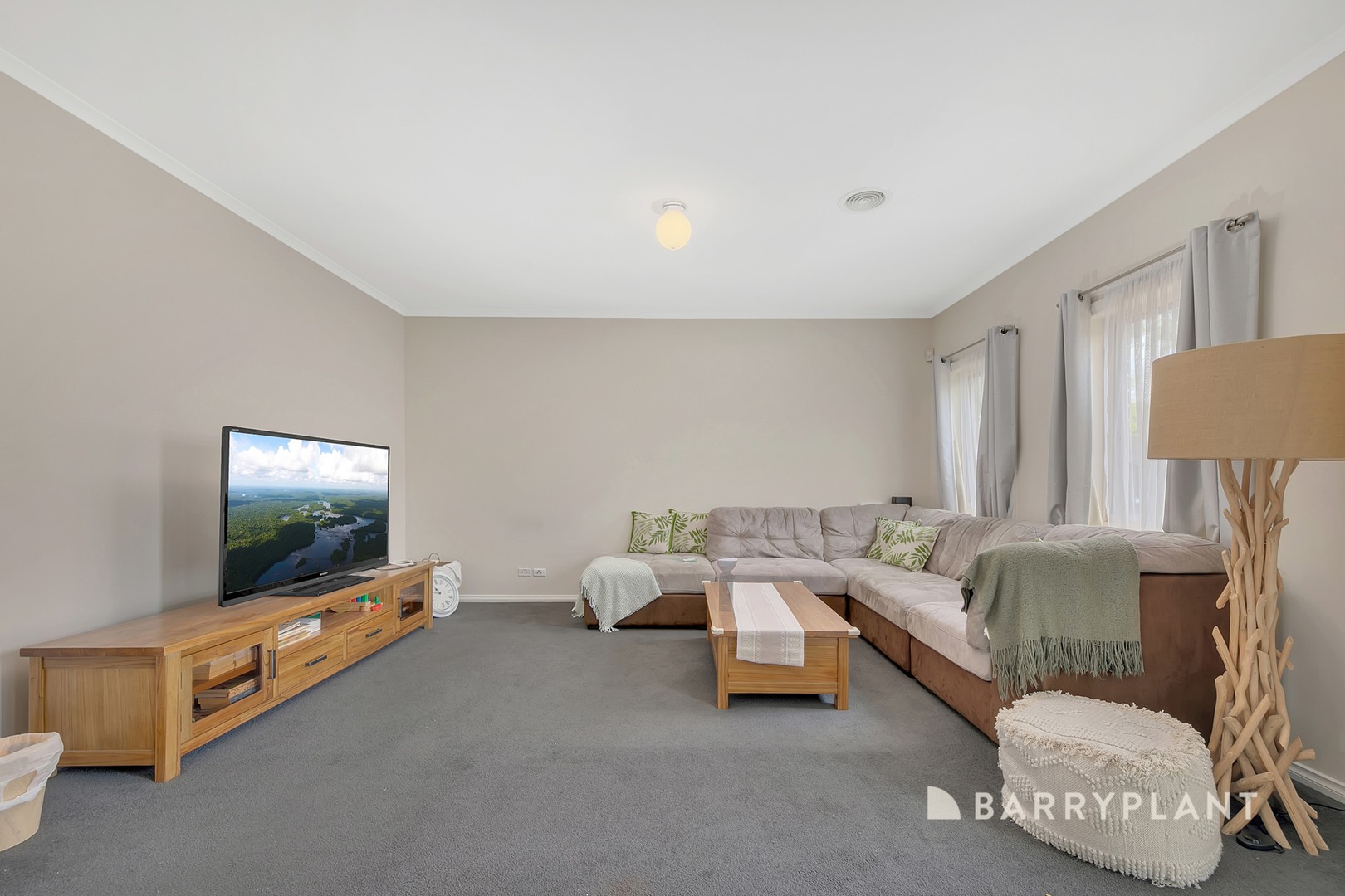 9 Elysee Avenue, South Morang, VIC 3752, South Morang - Thumbnail 2