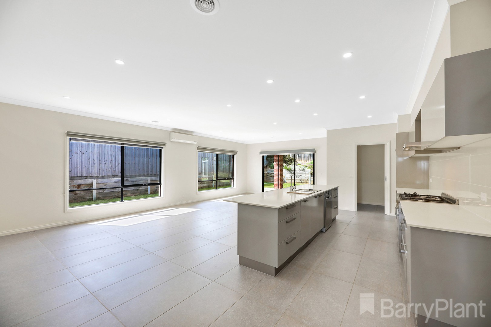 9 Empire Avenue, Drouin, VIC 3818, Drouin - Thumbnail 4