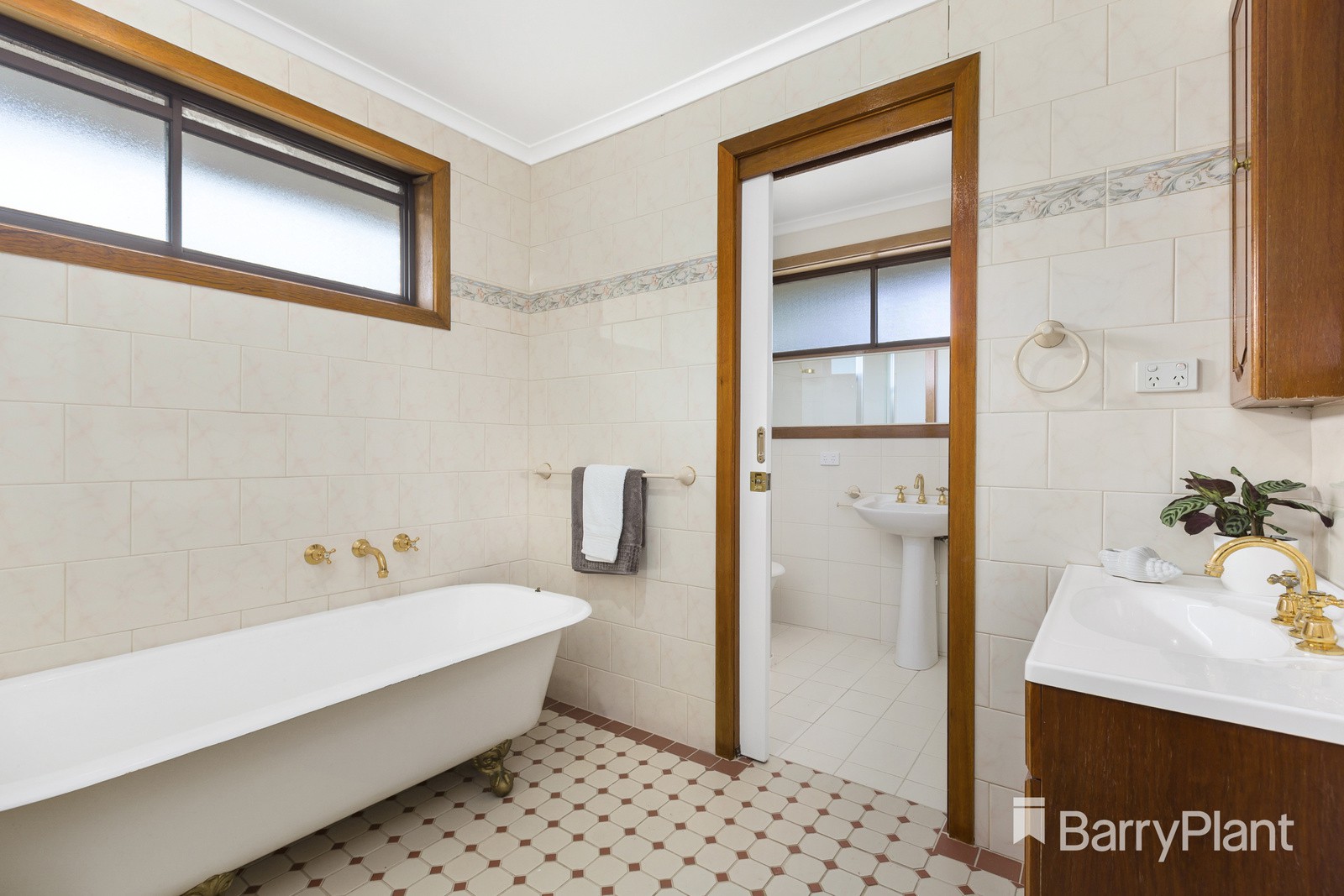 9 Eric Court, Wheelers Hill, VIC 3150, Wheelers Hill - Thumbnail 7