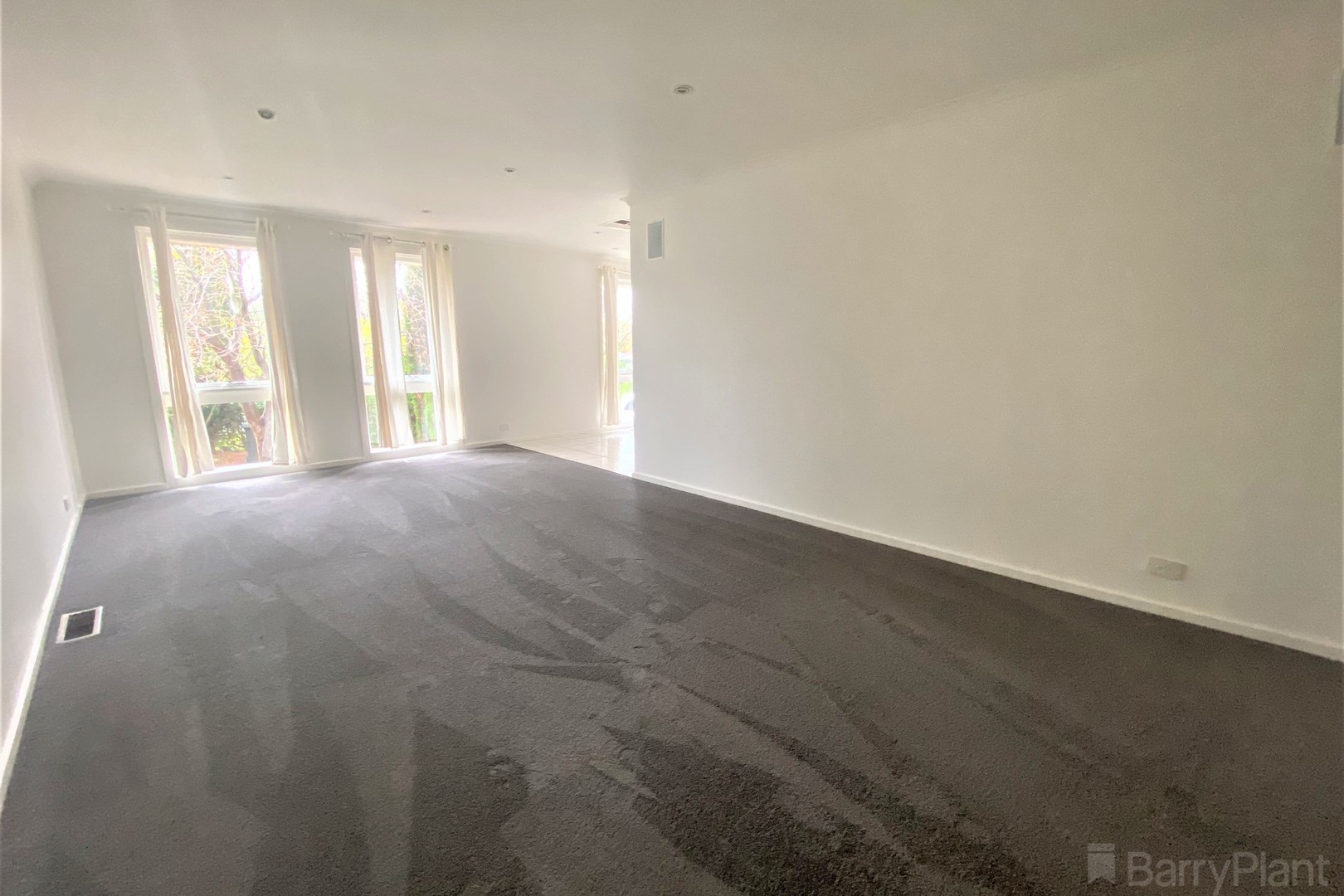 9 Fernly Court, Wheelers Hill, VIC 3150, Wheelers Hill - Thumbnail 2