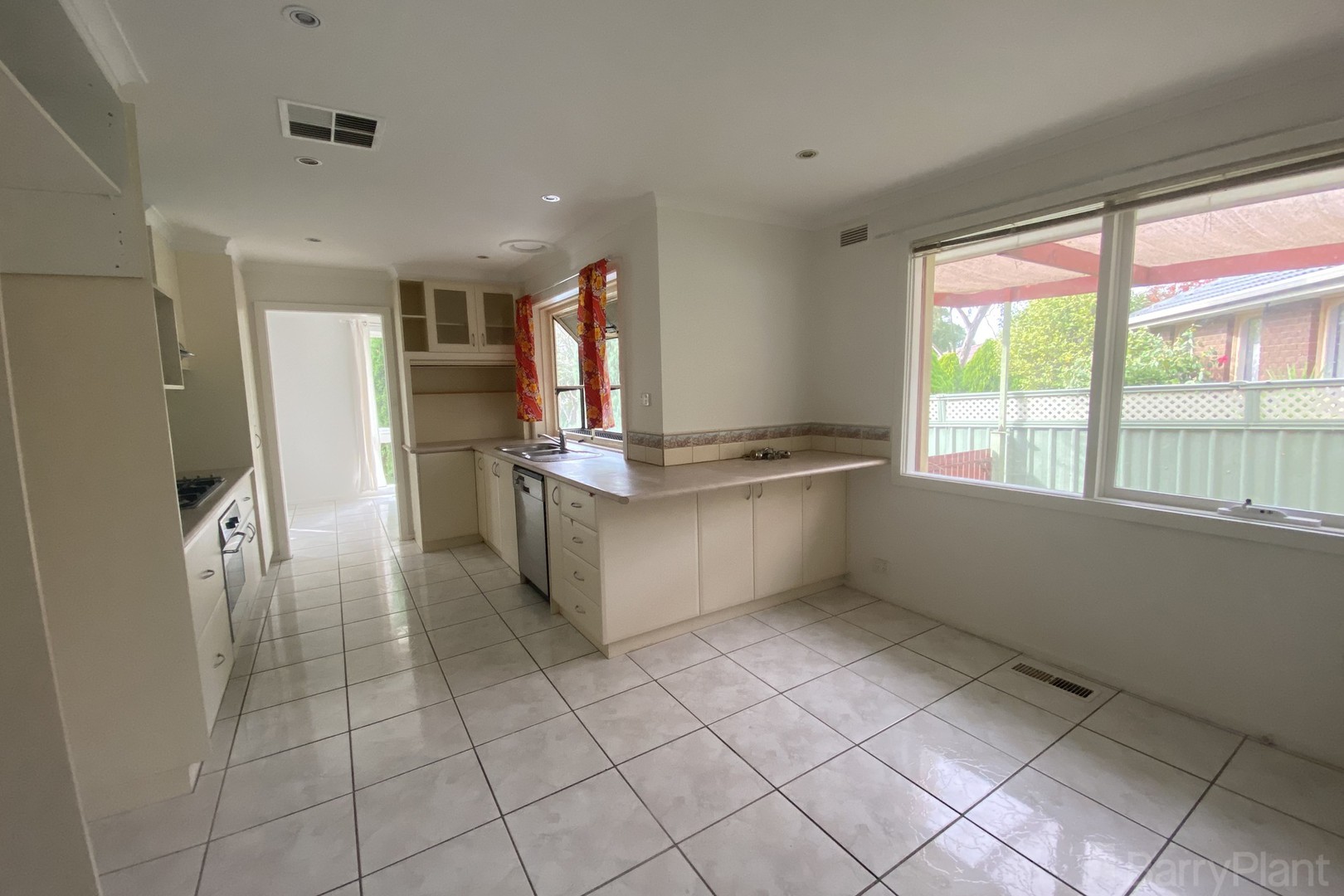 9 Fernly Court, Wheelers Hill, VIC 3150, Wheelers Hill - Thumbnail 3