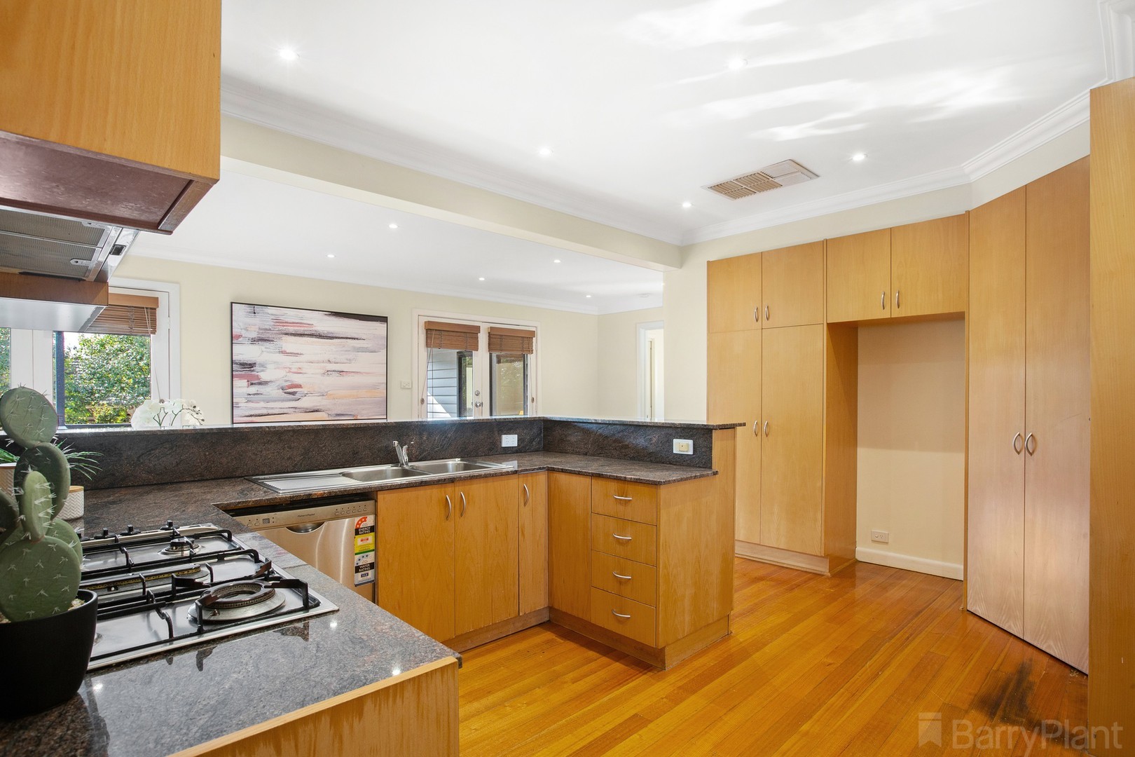 9 Finlayson Street, Forest Hill, VIC 3131, Forest Hill - Thumbnail 3