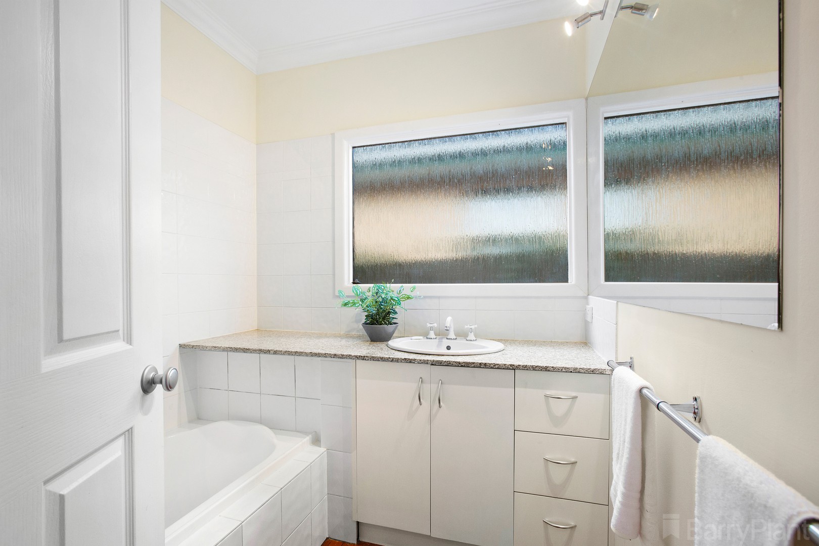 9 Finlayson Street, Forest Hill, VIC 3131, Forest Hill - Thumbnail 8