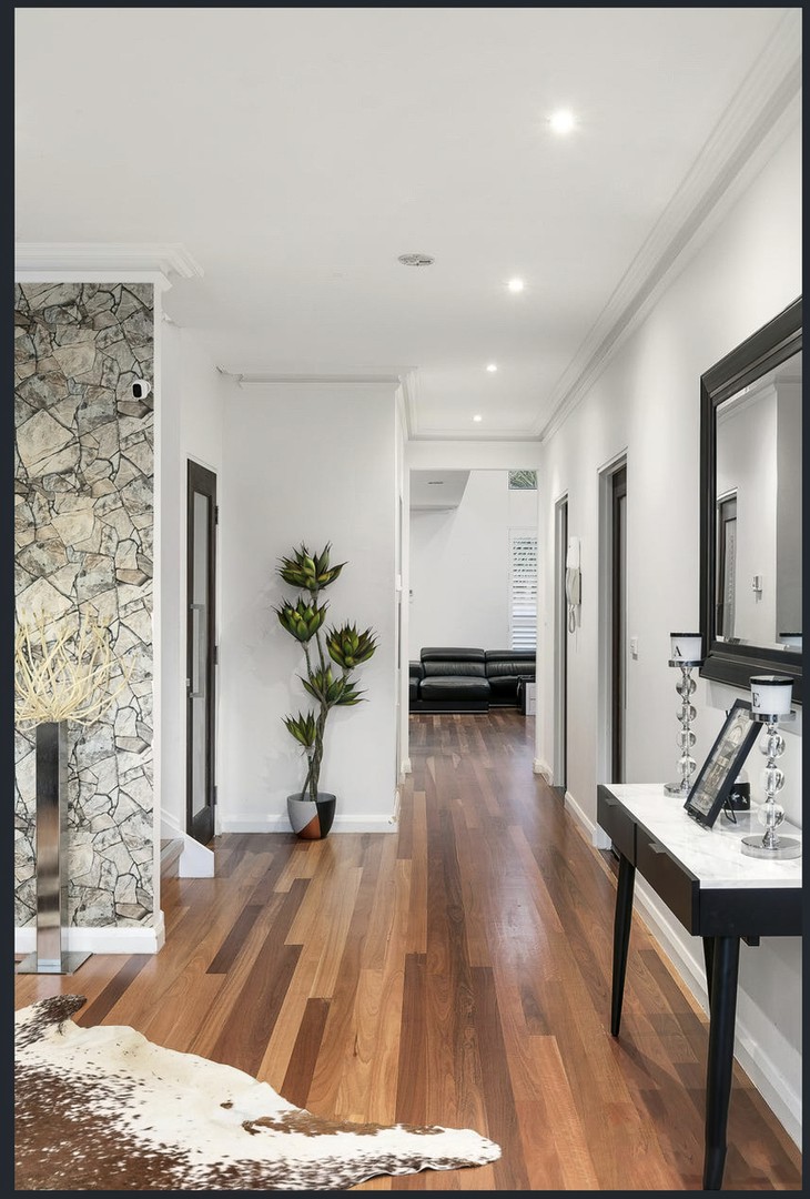 9 Finsbury Close, Caroline Springs, VIC 3023, Caroline Springs - Thumbnail 3