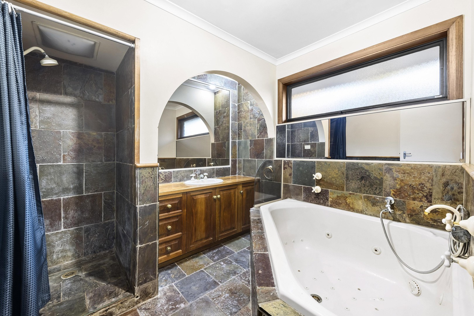 9 Florence Avenue, Ringwood North, VIC 3134, Ringwood North - Thumbnail 7