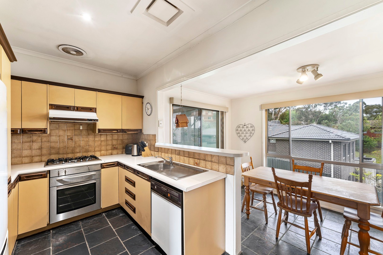 9 Florence Street, Niddrie, VIC 3042, Niddrie - Thumbnail 4