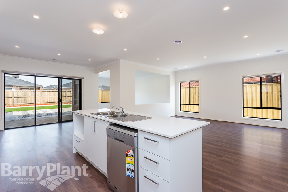 9 Florentino Parade, Point Cook, VIC 3030, Point Cook - Thumbnail 4