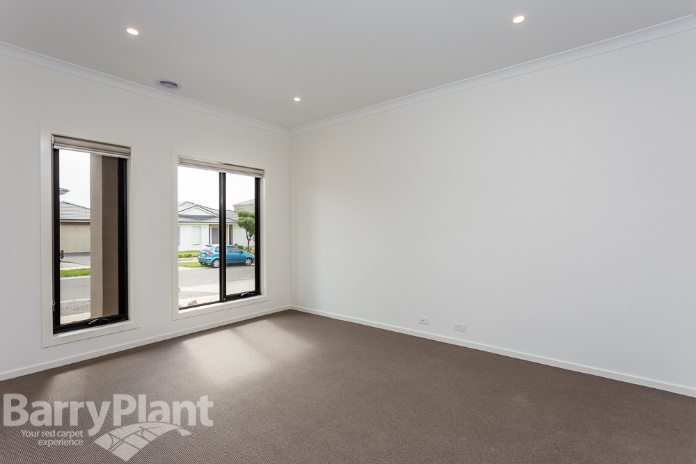 9 Florentino Parade, Point Cook, VIC 3030, Point Cook - Thumbnail 6