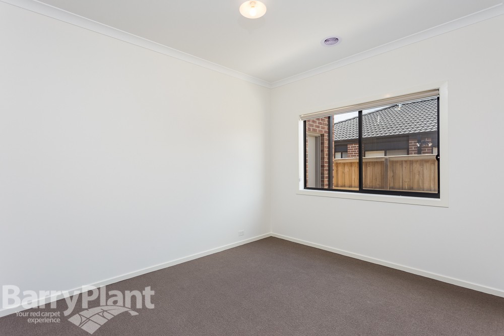 9 Florentino Parade, Point Cook, VIC 3030, Point Cook - Thumbnail 8