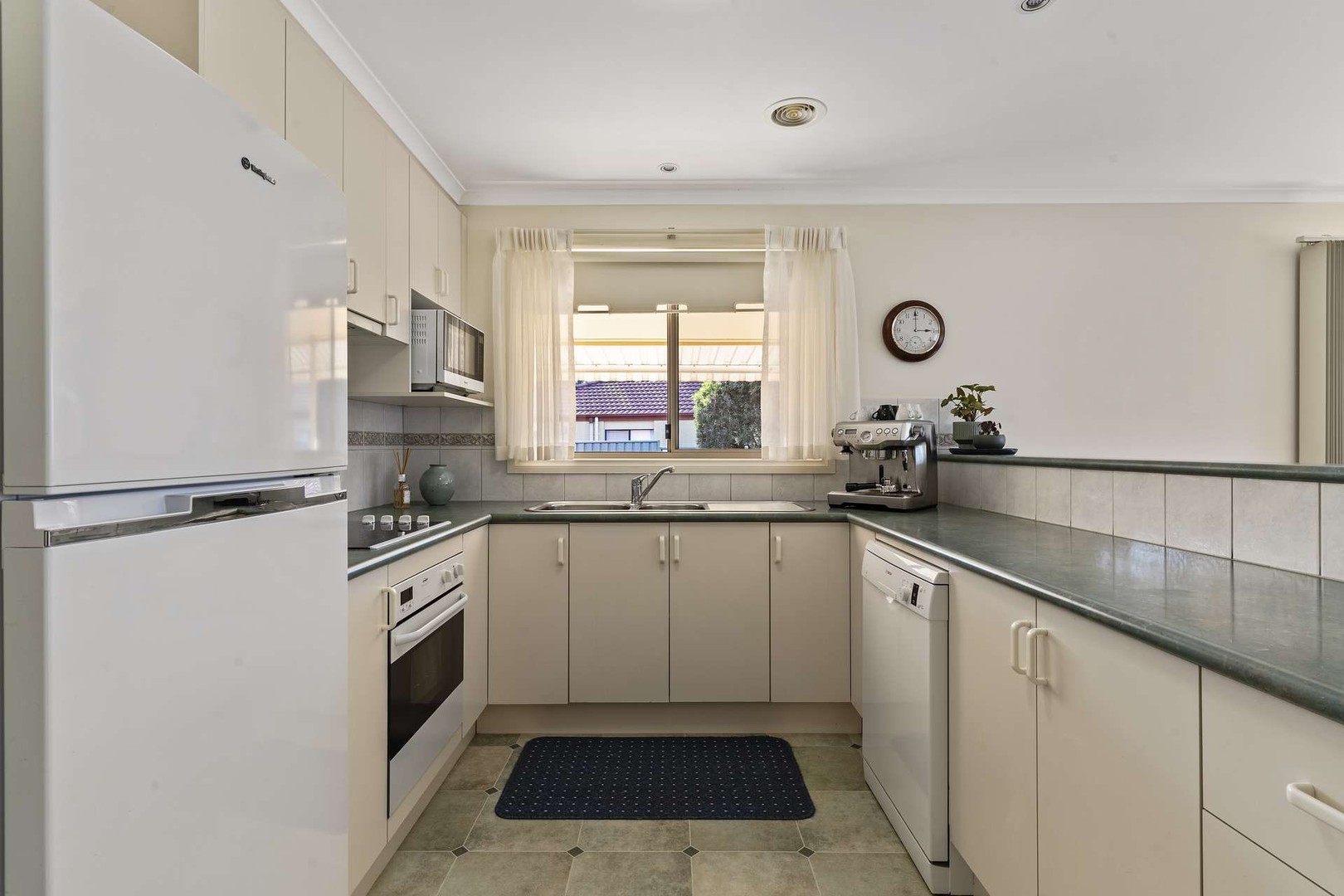 9 Forest Heights Drive, Kangaroo Flat, VIC 3555, Kangaroo Flat - Thumbnail 5