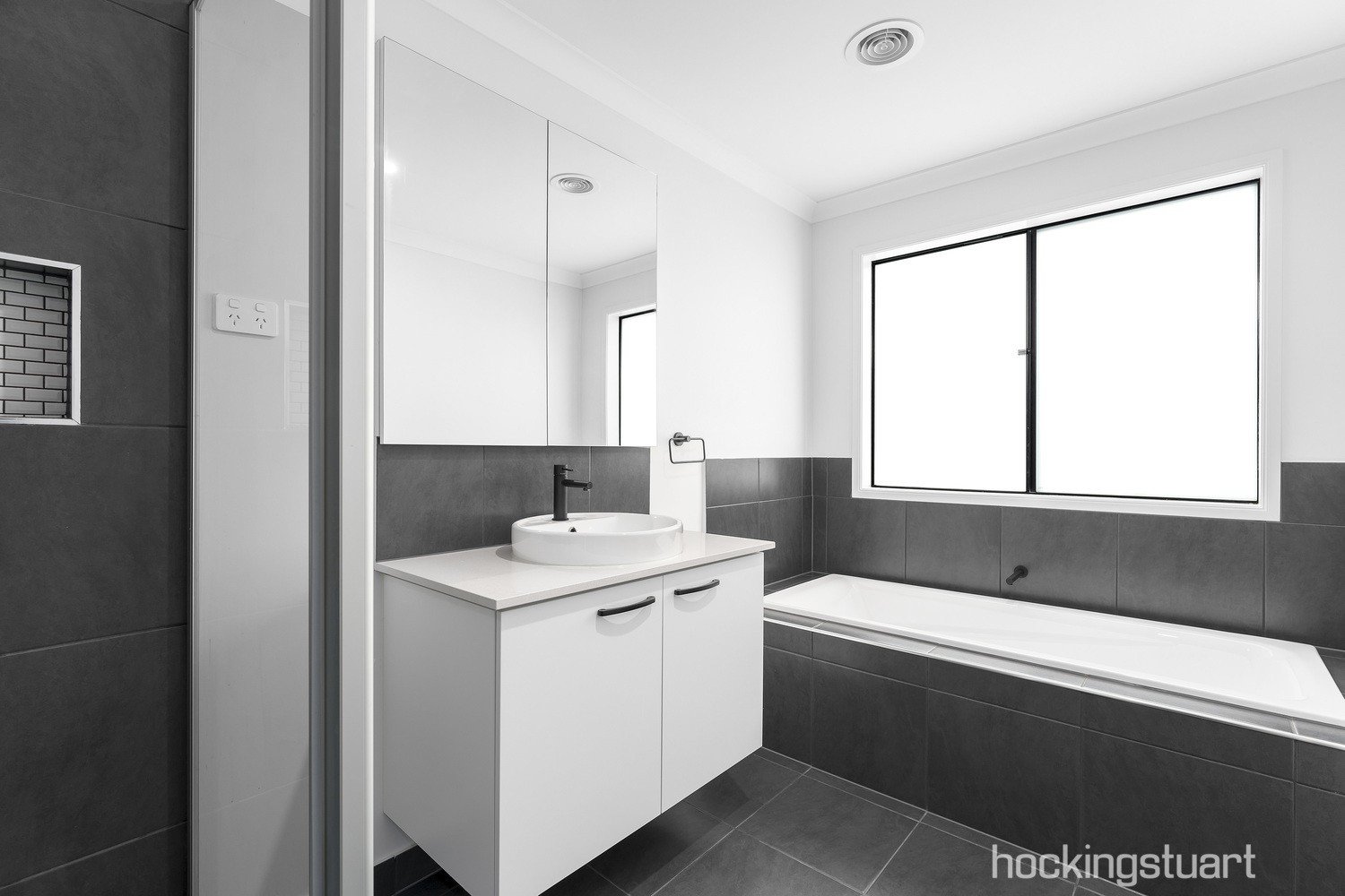 9 Forestmill Way, Strathtulloh, VIC 3338, Strathtulloh - Thumbnail 7