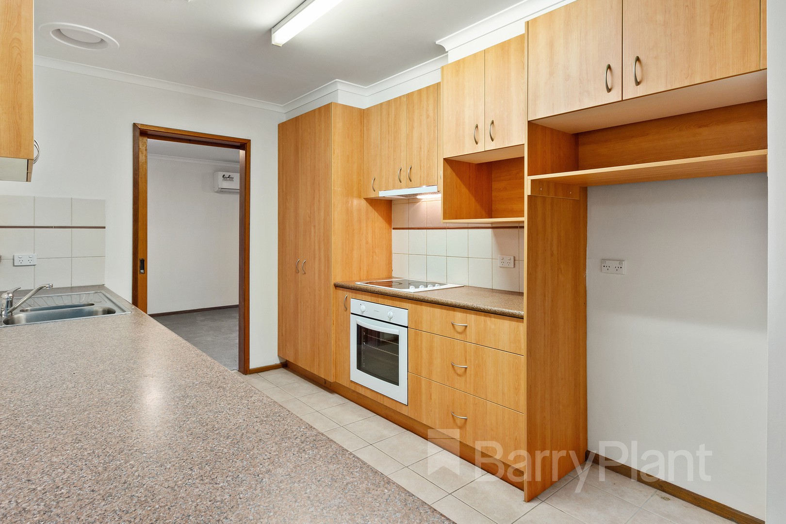 9 Formby Close, Wantirna, VIC 3152, Wantirna - Thumbnail 3
