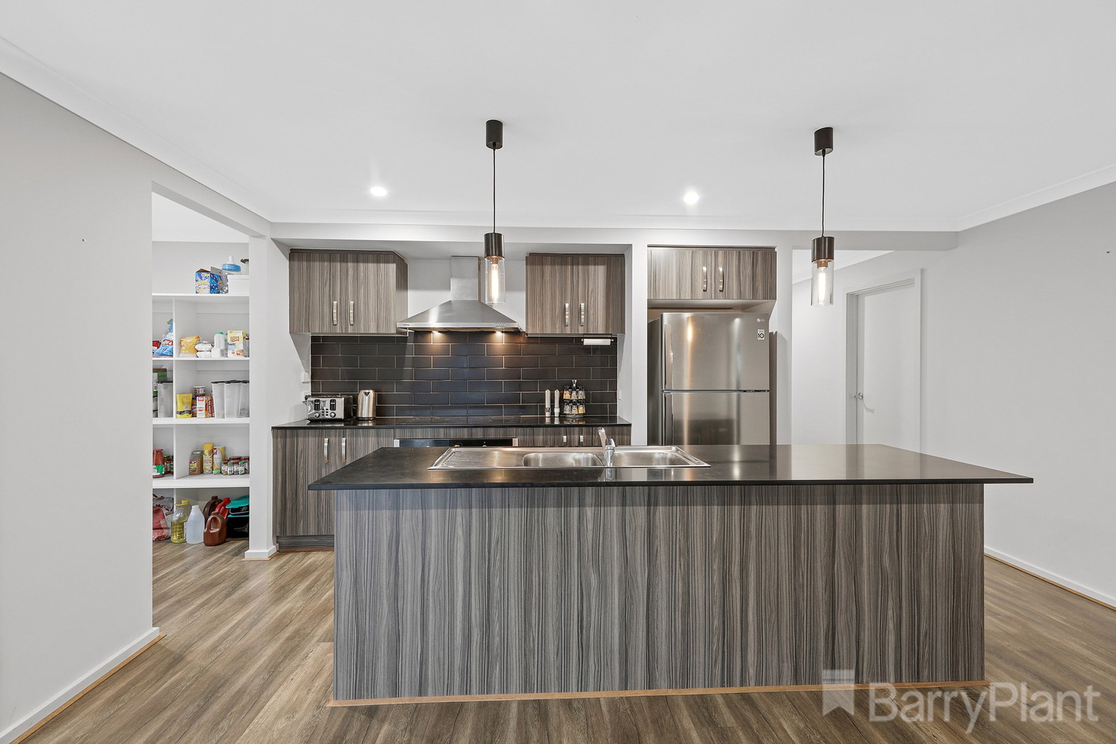 9 Franklin Avenue, Warragul, VIC 3820, Warragul - Thumbnail 5
