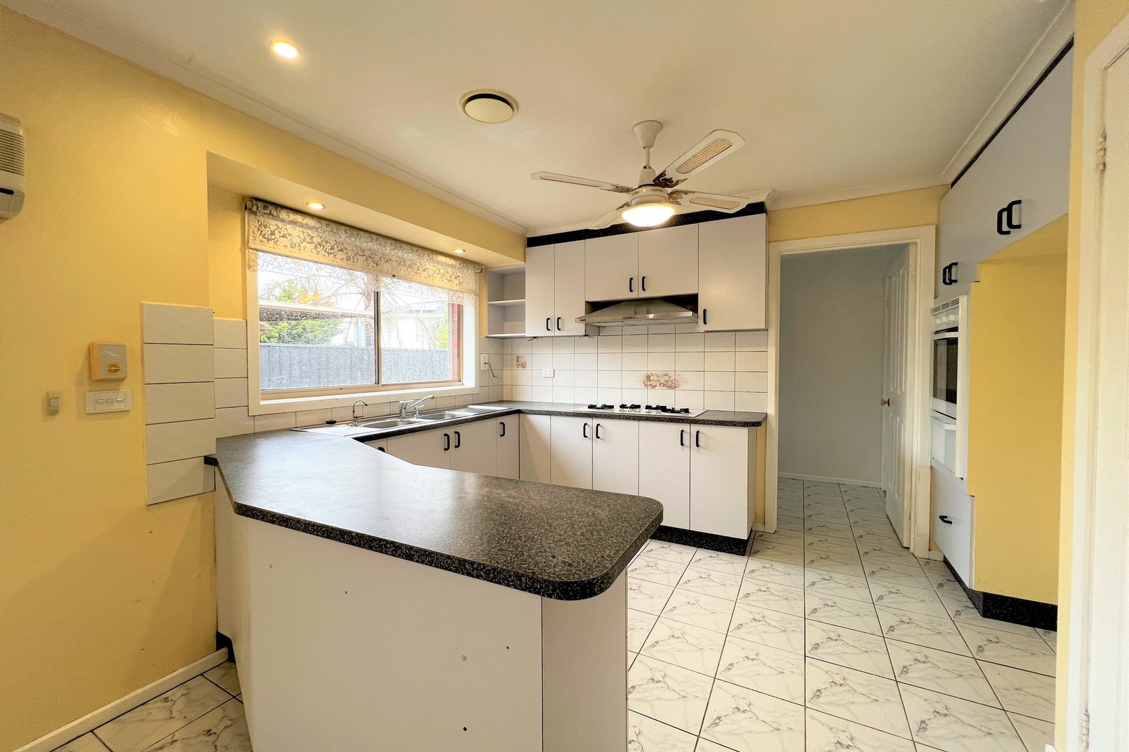 9. Goldsmith Avenue, Delahey, VIC 3037, Delahey - Thumbnail 2