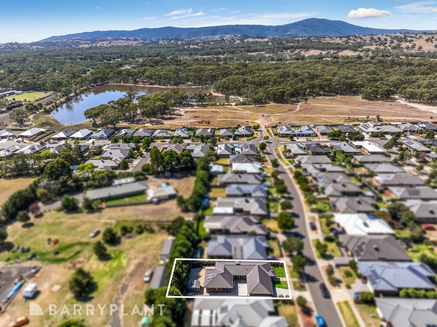 9 Grange Drive, Broadford, VIC 3658, Broadford - Thumbnail 5