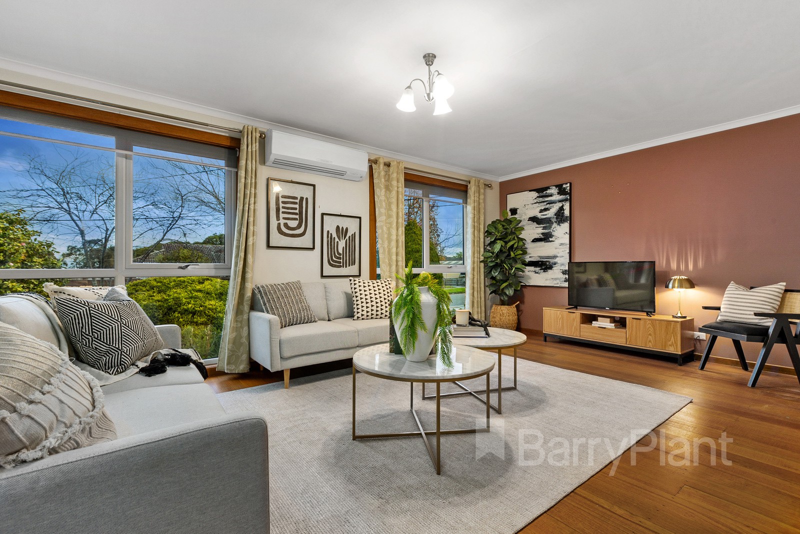 9 Greenock Crescent, Wantirna, VIC 3152, Wantirna - Thumbnail 2