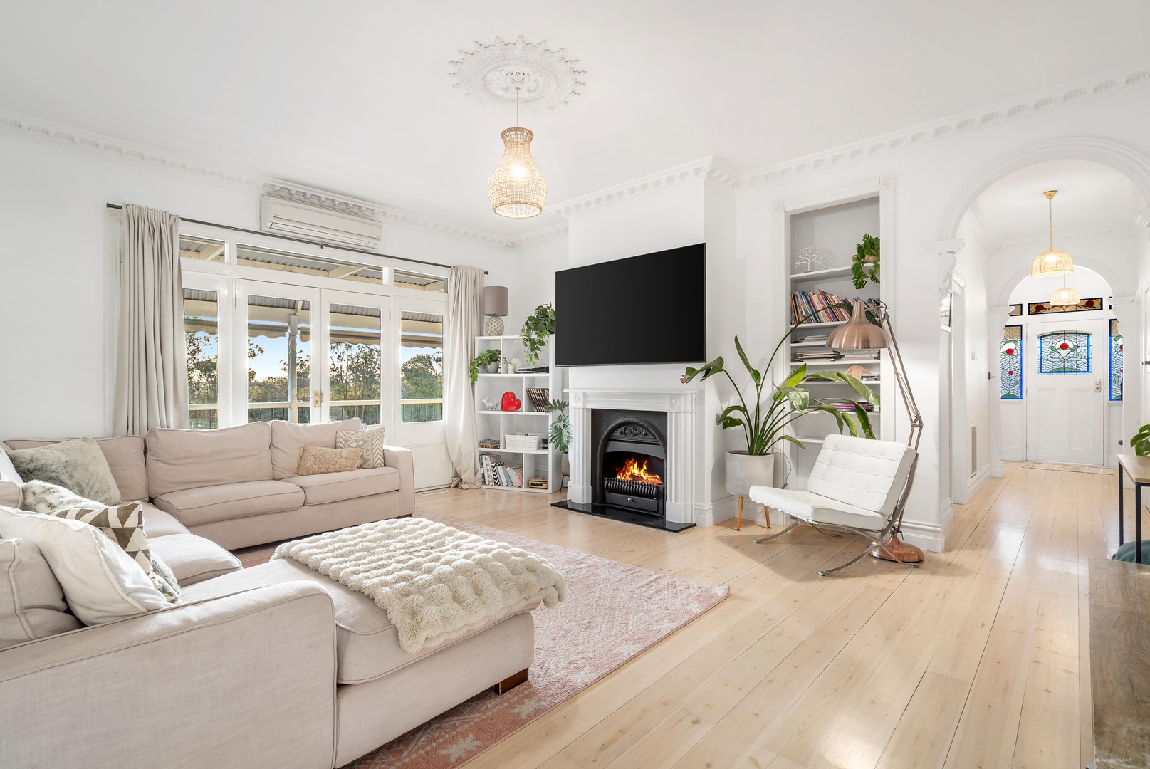 9 Griffin Court, Eltham, VIC 3095, Eltham - Thumbnail 2