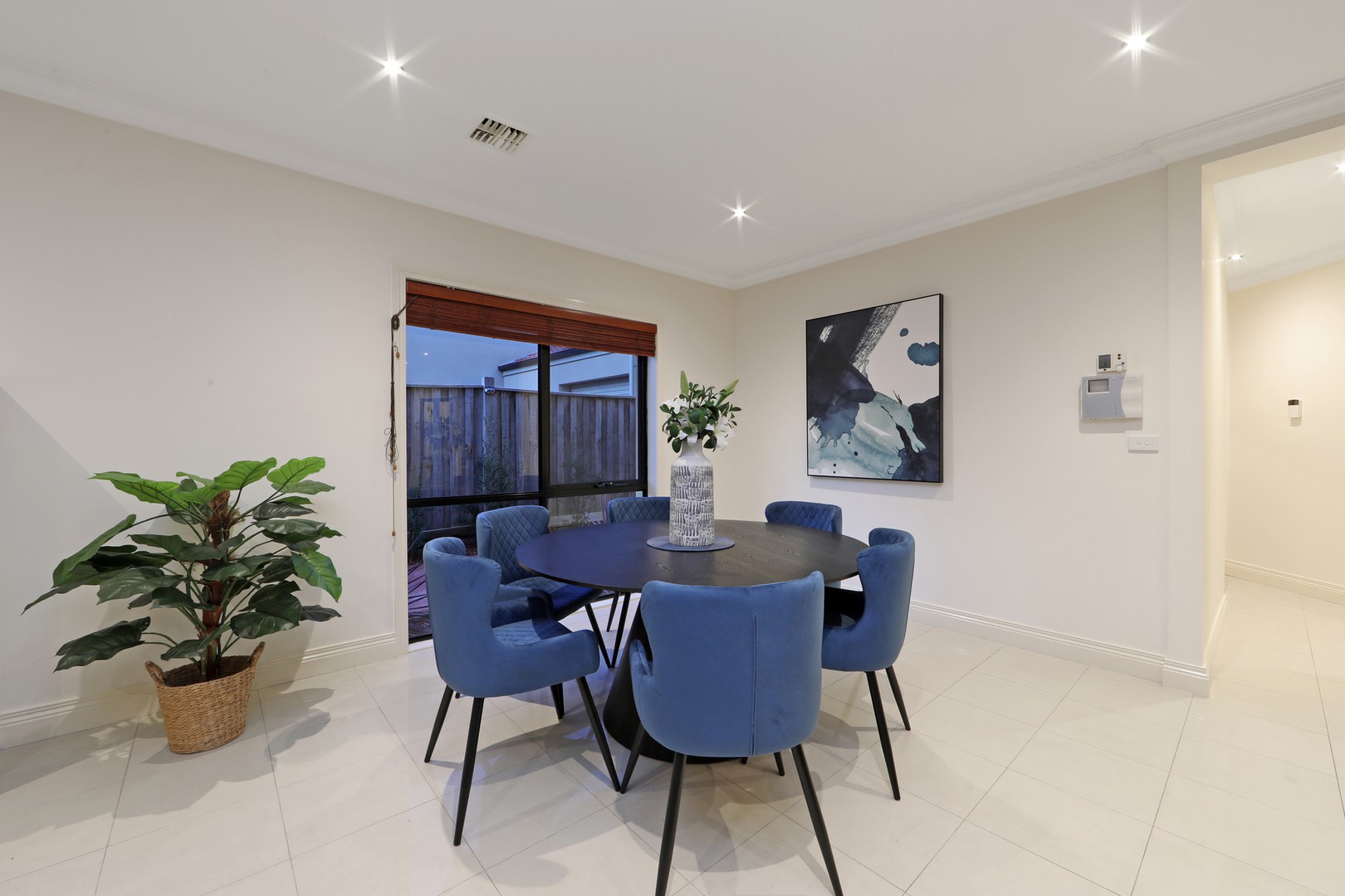 9 Grosvenor Road, Rowville, VIC 3178, Rowville - Thumbnail 4