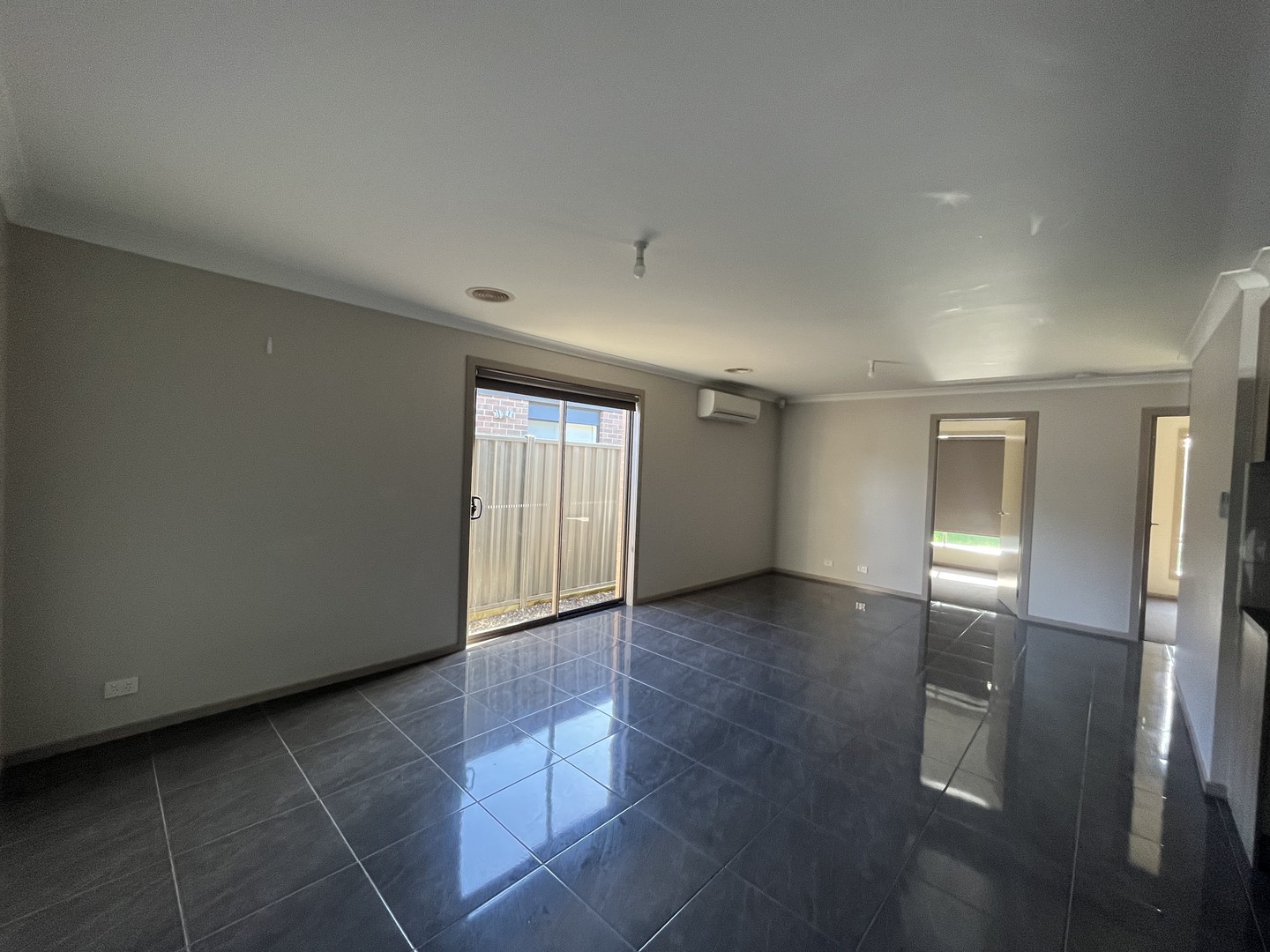 9 Grovedale Way, Manor Lakes, VIC 3024, Manor Lakes - Thumbnail 2