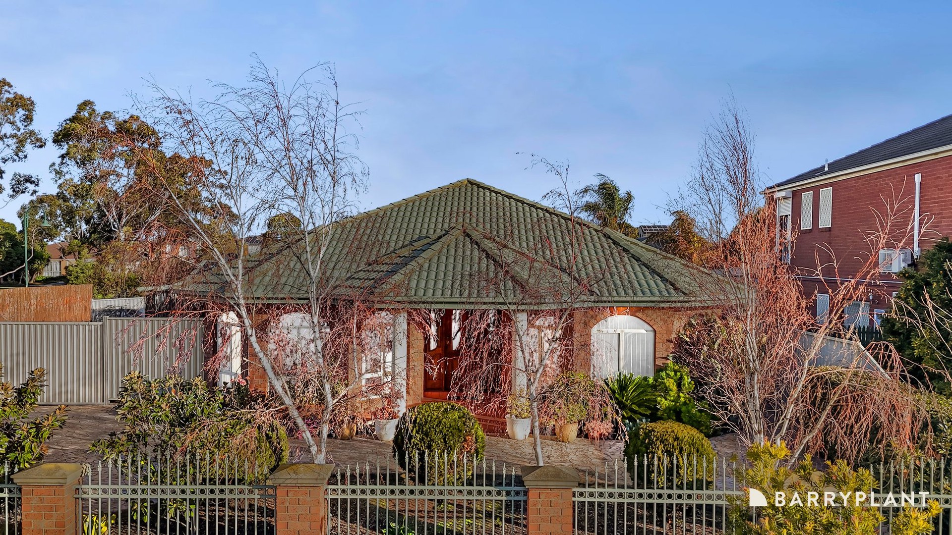 9 Hammersley Place, Caroline Springs, VIC 3023 - Thumbnail 2 - 31/10/2025